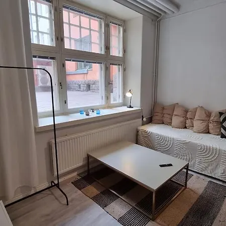 דירה *urban Studio* 32m2, Wifi, Own Entrance הלסינקי